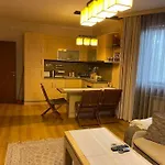 아파트 Nikol 3 Club Bor *