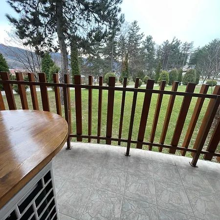 Nikol 3 Club Bor Apartment *